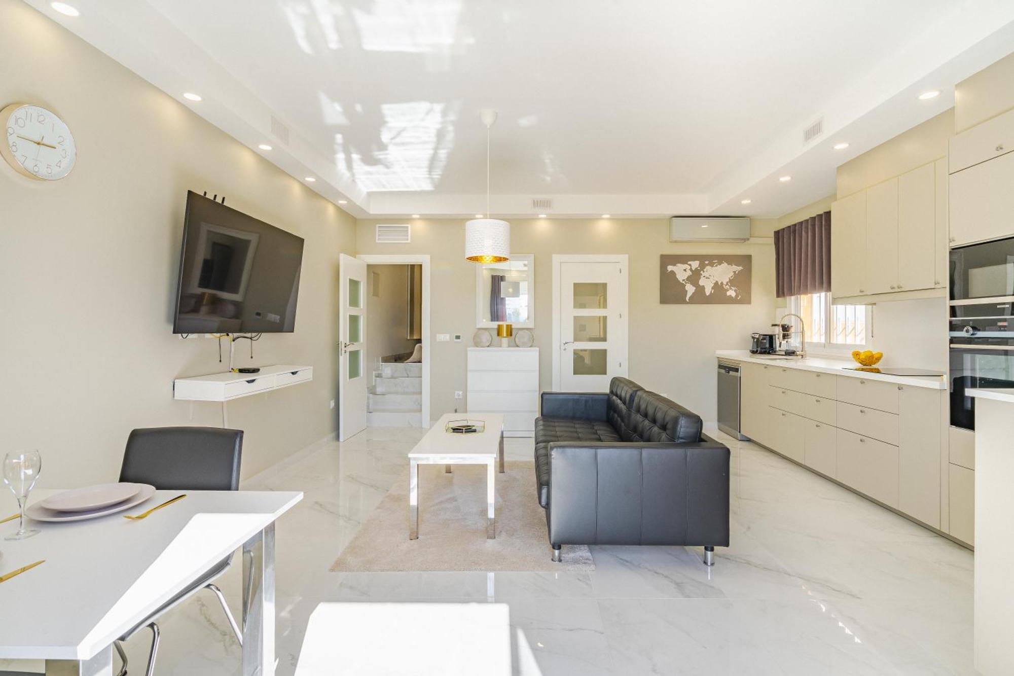 Private Luxurious Hillside Villa With Pool & Sea Views For 8 To 10 Ppl Fuengirola Exteriör bild