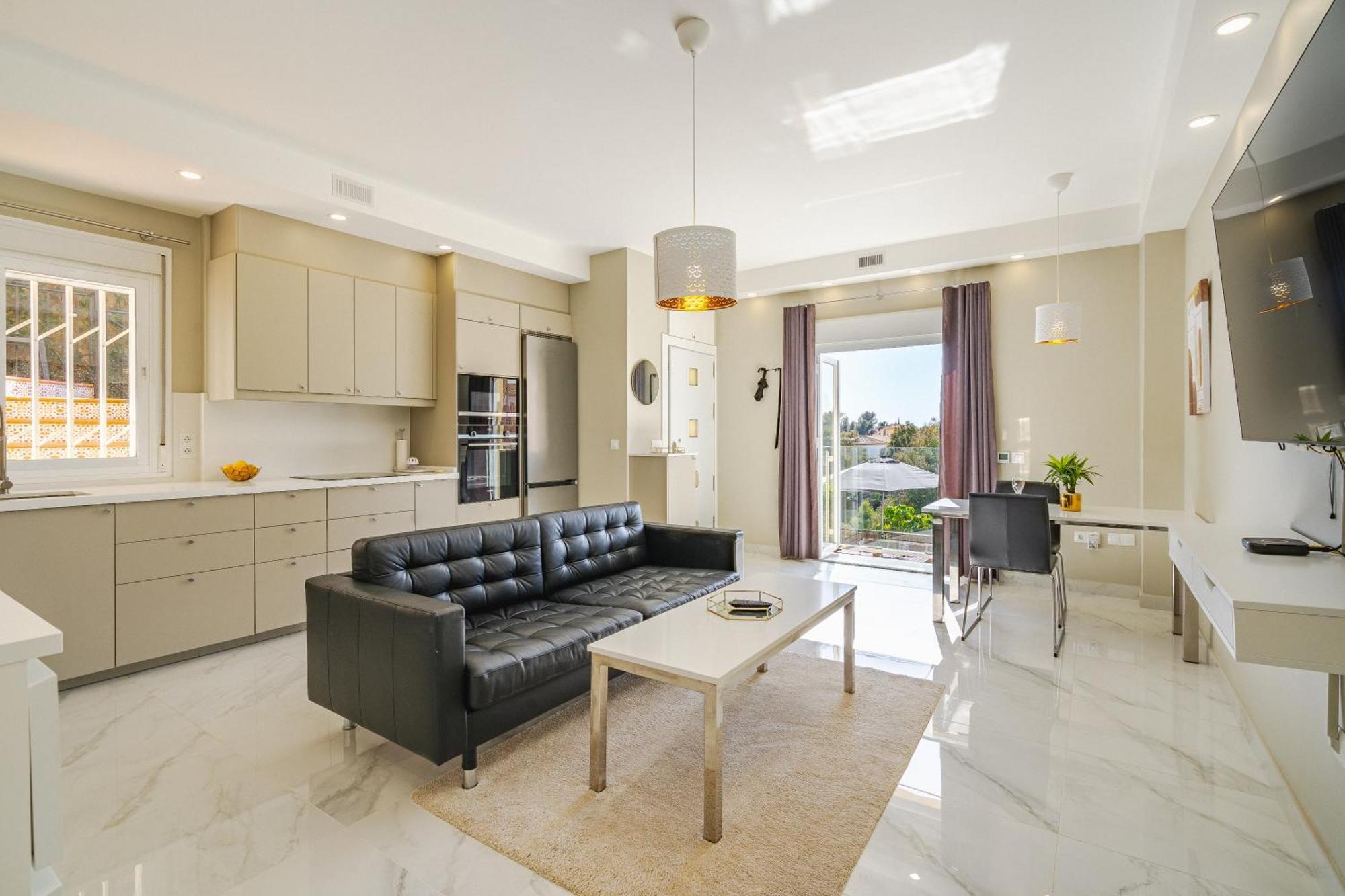 Private Luxurious Hillside Villa With Pool & Sea Views For 8 To 10 Ppl Fuengirola Exteriör bild
