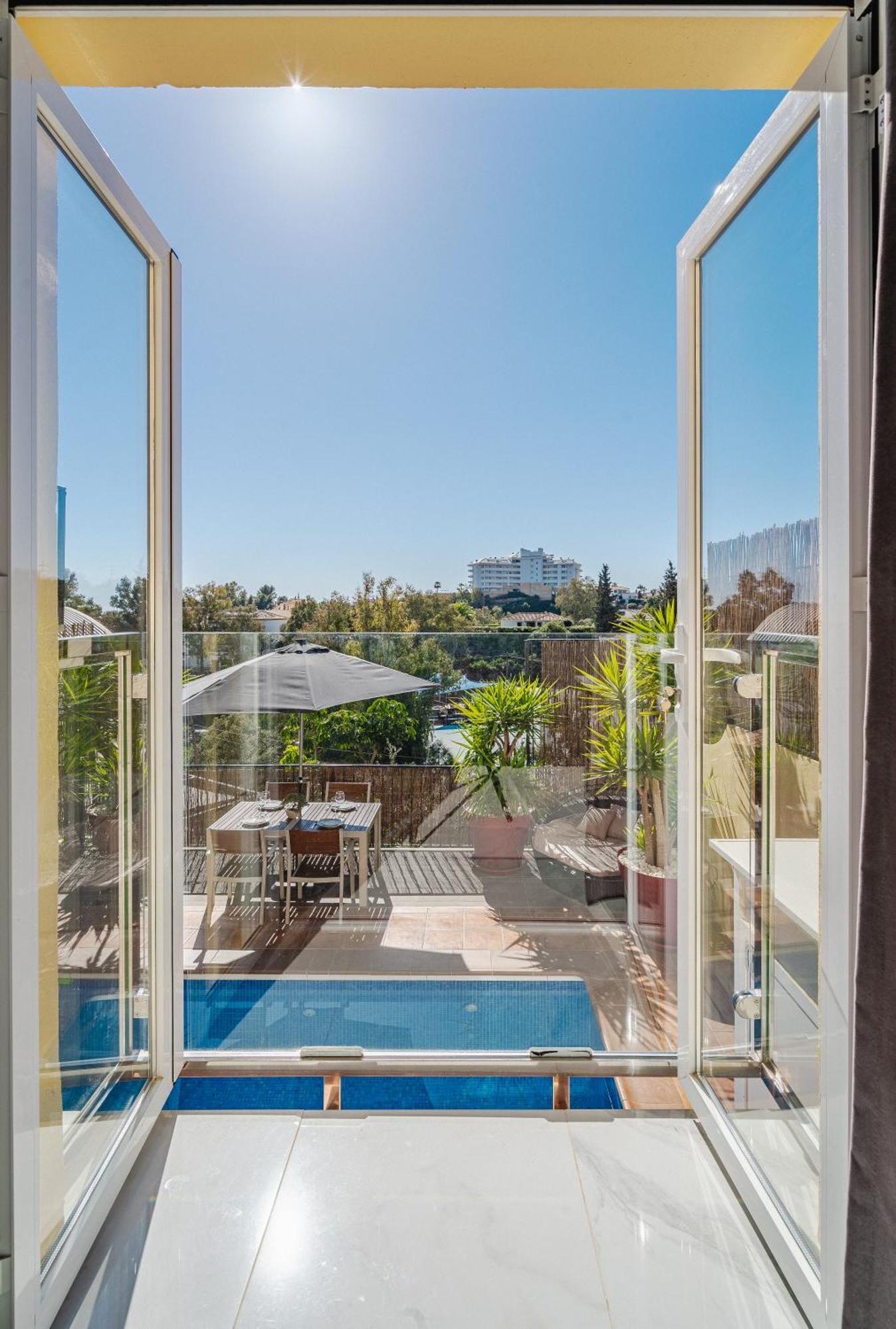 Private Luxurious Hillside Villa With Pool & Sea Views For 8 To 10 Ppl Fuengirola Exteriör bild